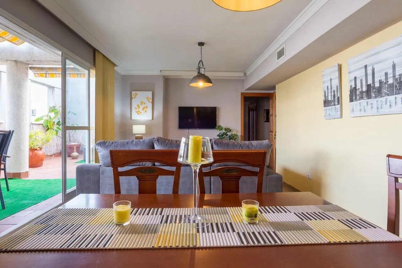 Lujoso Atico Playa-Parking Gratis Apartment Malaga Spain